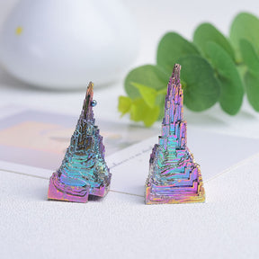 Natural Bismuth Metal Quartz Pyramid: Healing Stone, Home Decor, Reiki Energy, Raw Crystal, Gemstone