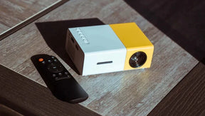 "Home Cinema" Mini Projector